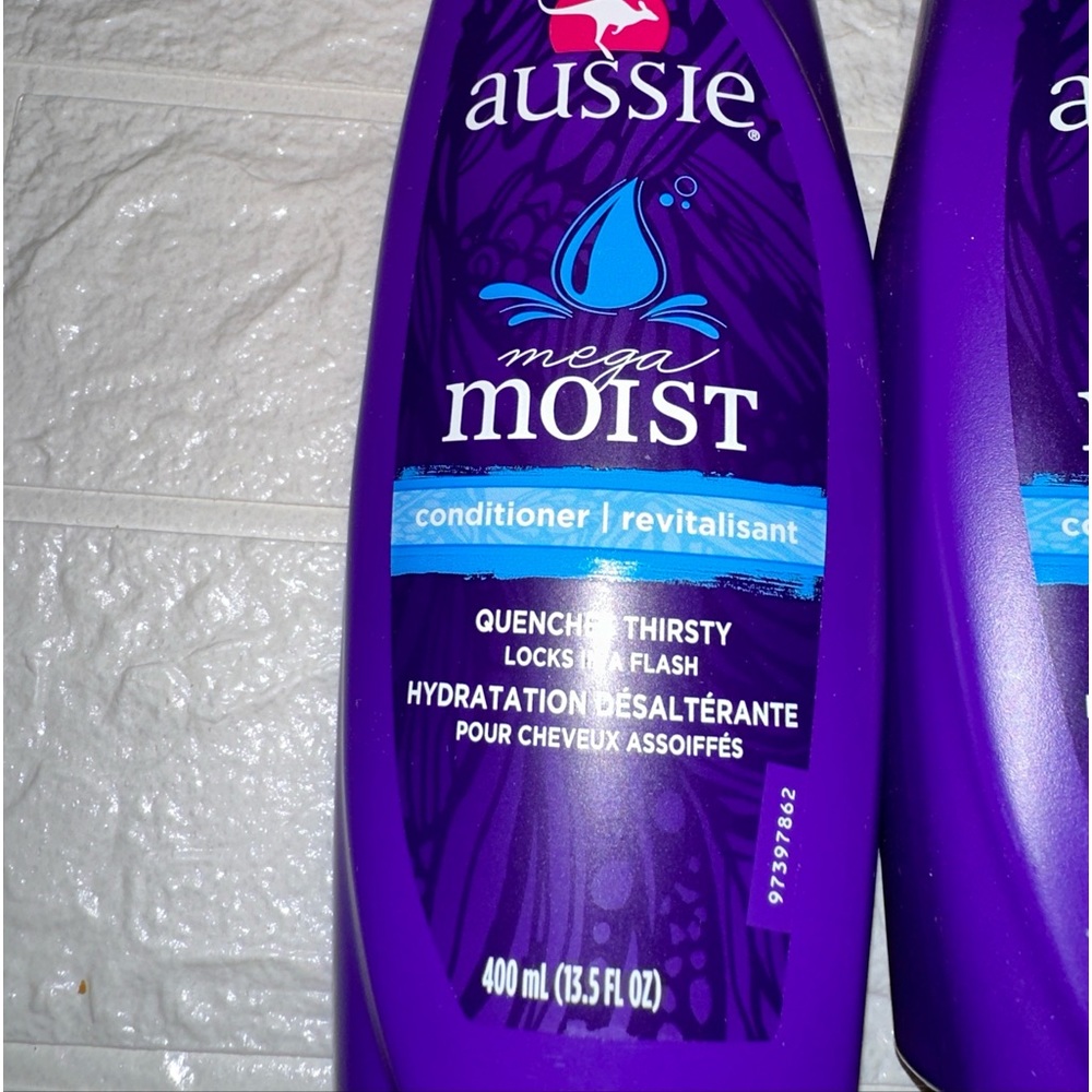 3 pack Aussie Mega Moisture revitalizing conditioner 13.5 oz each